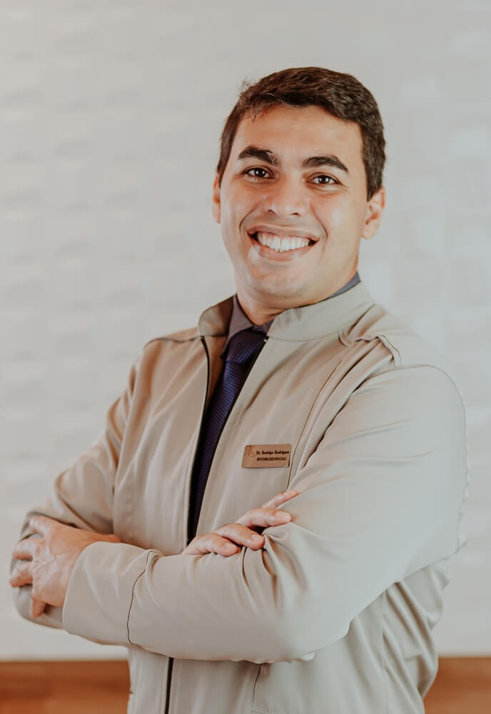 Dr Rodrigo Rodrigues bucomaxilo facial RK Odontologia